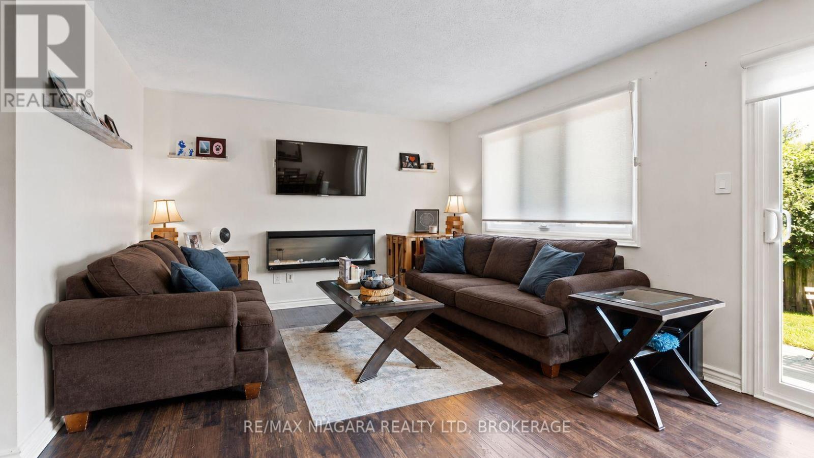 17 Jackson Court W, Welland, Ontario  L3C 7G2 - Photo 4 - X13622662