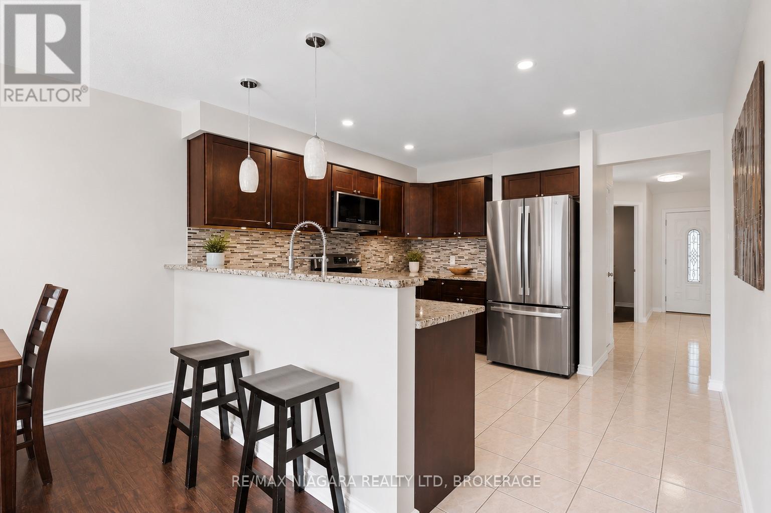17 Jackson Court W, Welland, Ontario  L3C 7G2 - Photo 8 - X13622662