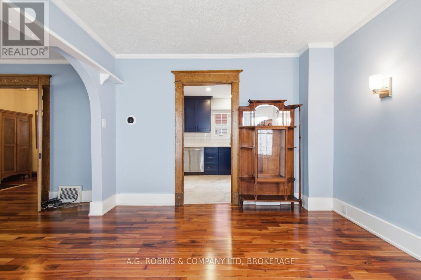 6345 Barker Street, Niagara Falls, Ontario  L2G 1Y6 - Photo 11 - X13622890
