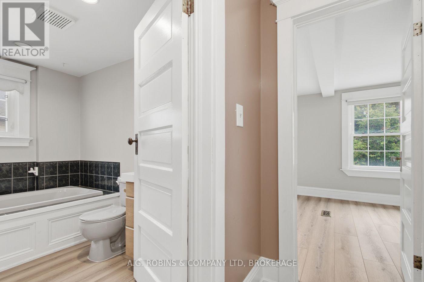 6345 Barker Street, Niagara Falls, Ontario  L2G 1Y6 - Photo 27 - X13622890