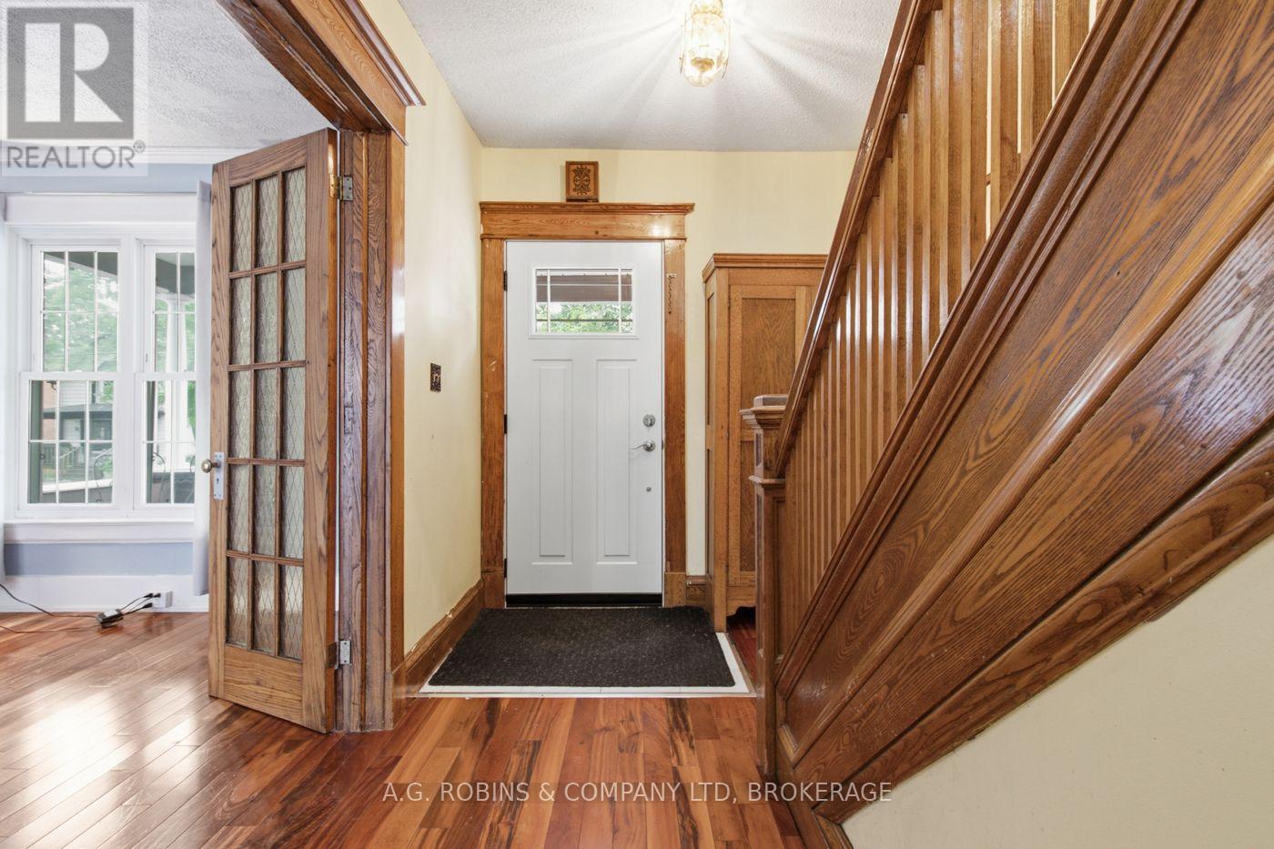 6345 Barker Street, Niagara Falls, Ontario  L2G 1Y6 - Photo 4 - X13622890