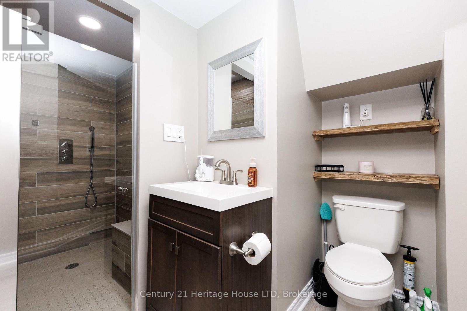 6021 Montrose Road, Niagara Falls, Ontario  L2H 1L4 - Photo 15 - X13623498