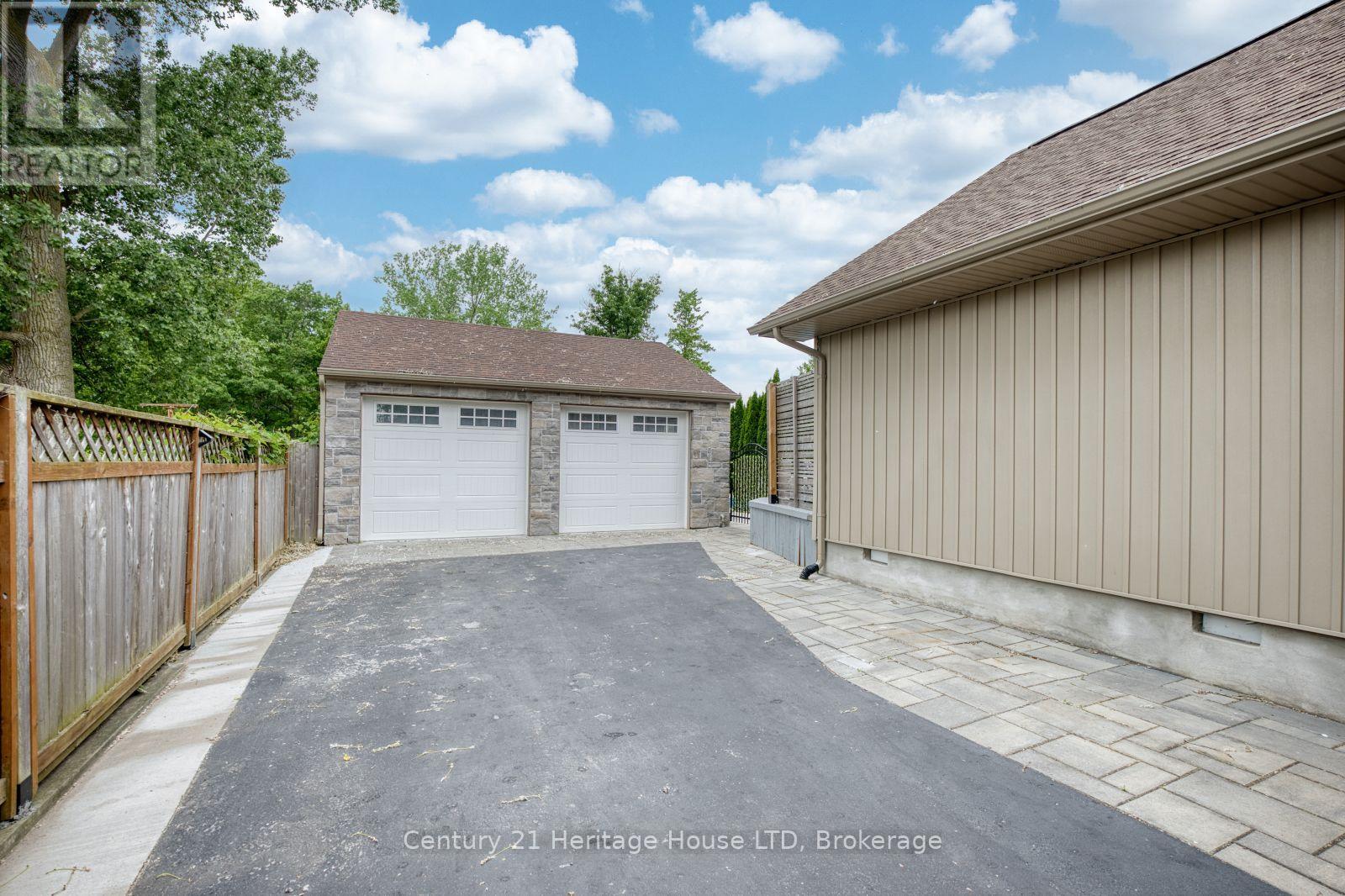 6021 Montrose Road, Niagara Falls, Ontario  L2H 1L4 - Photo 35 - X13623498