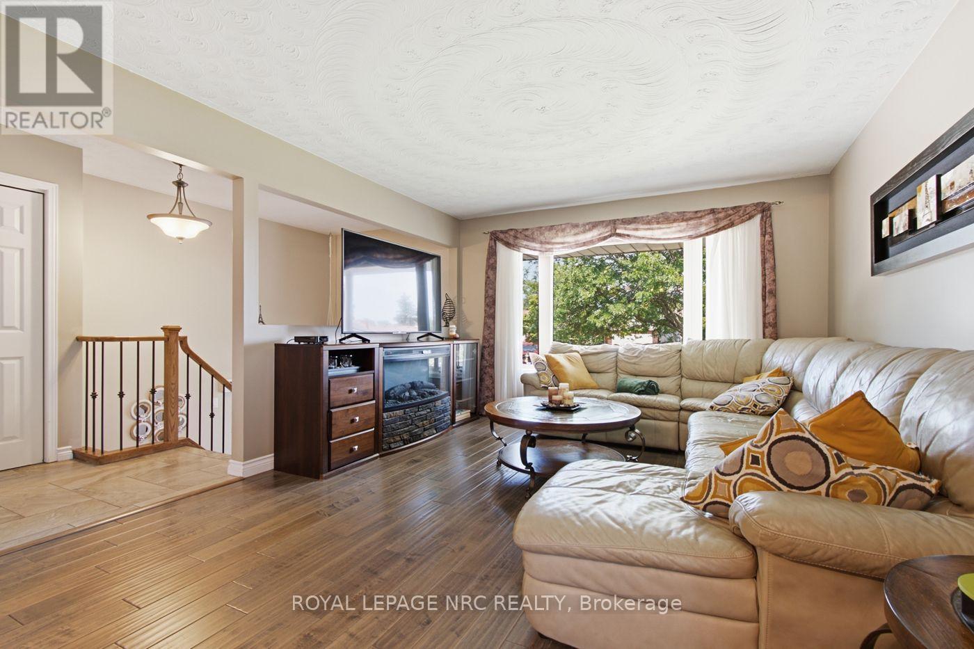 28 Rollins Drive, Welland, Ontario  L3C 6Z8 - Photo 6 - X13623984