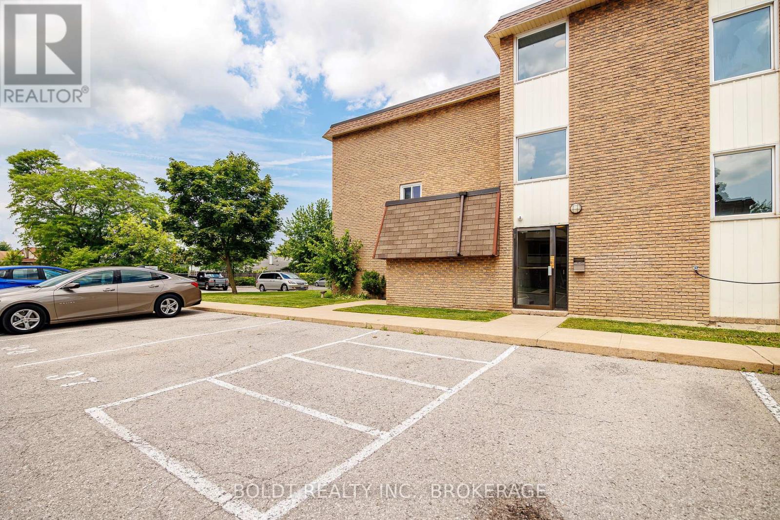 209 - 41 Rykert Street, St. Catharines, Ontario  L2S 3A4 - Photo 5 - X13624058