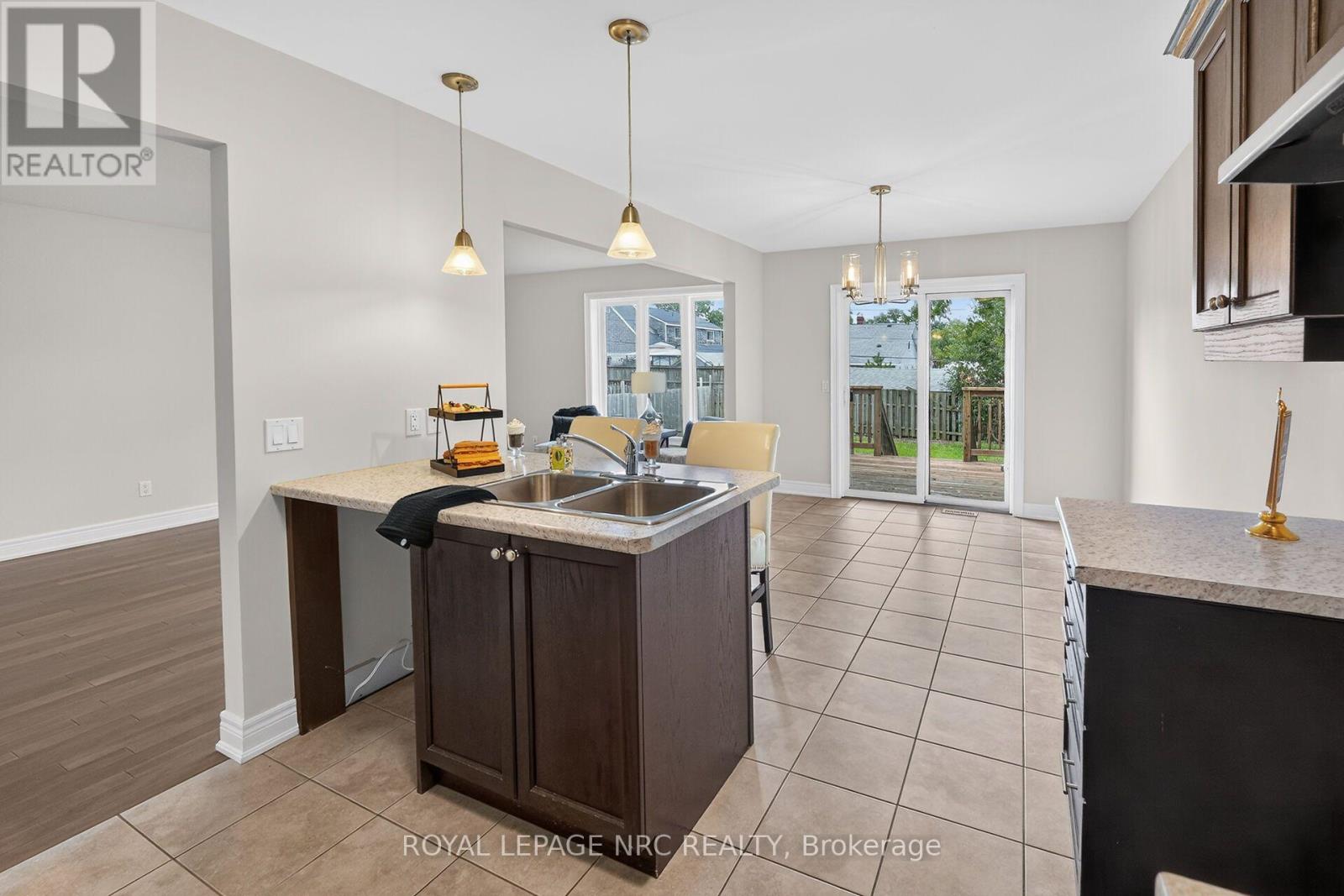 456 Daytona Drive, Fort Erie, Ontario  L2A 4Y9 - Photo 13 - X13624284
