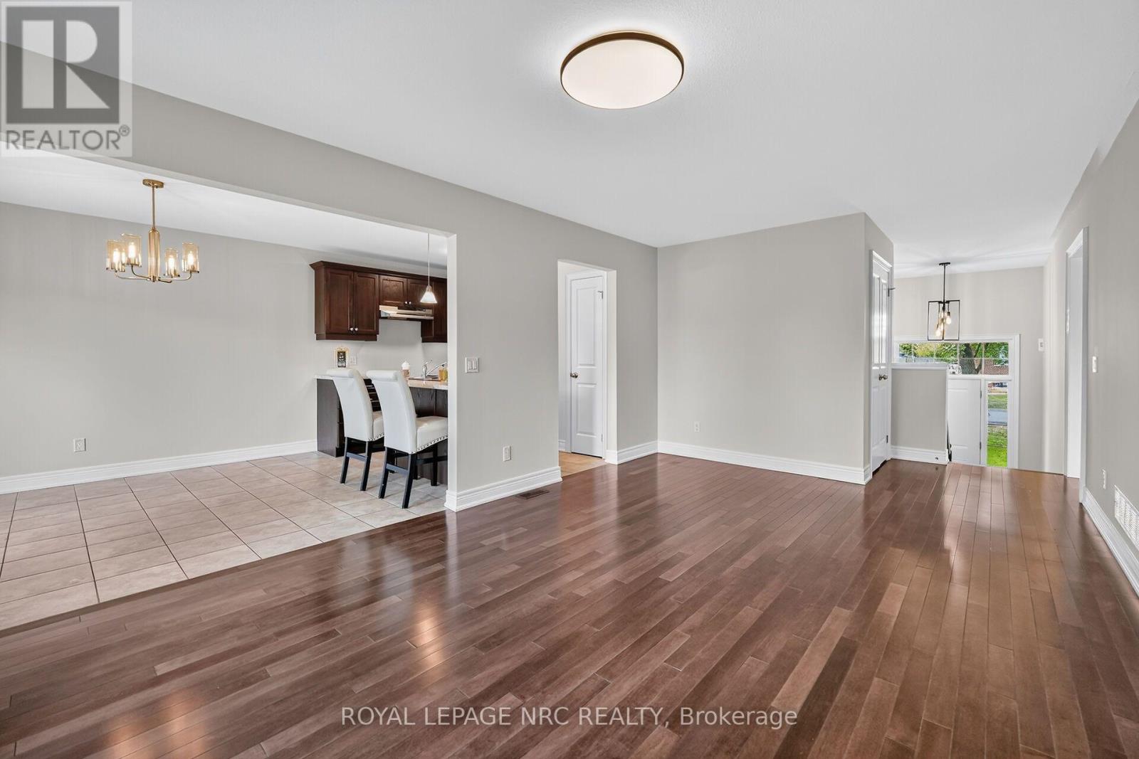 456 Daytona Drive, Fort Erie, Ontario  L2A 4Y9 - Photo 9 - X13624284
