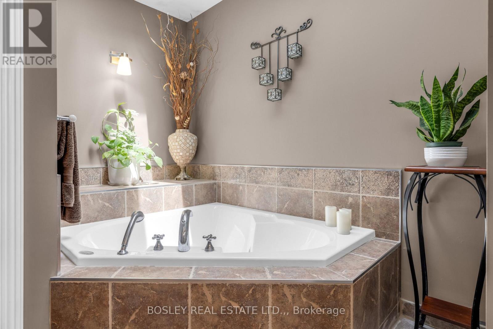 166 Lakeshore Road, St. Catharines, Ontario  L2N 2V1 - Photo 35 - X13624524