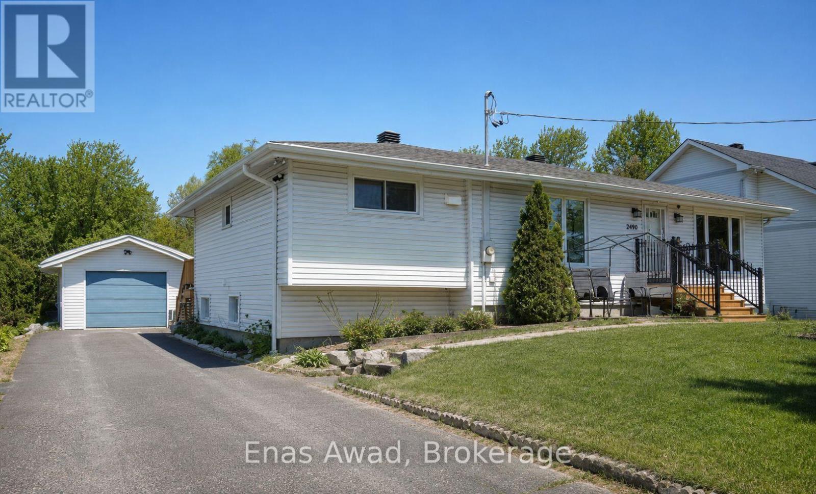 1 - 2490 Mer Bleue Road, Ottawa, Ontario  K4B 1H9 - Photo 2 - X13624554