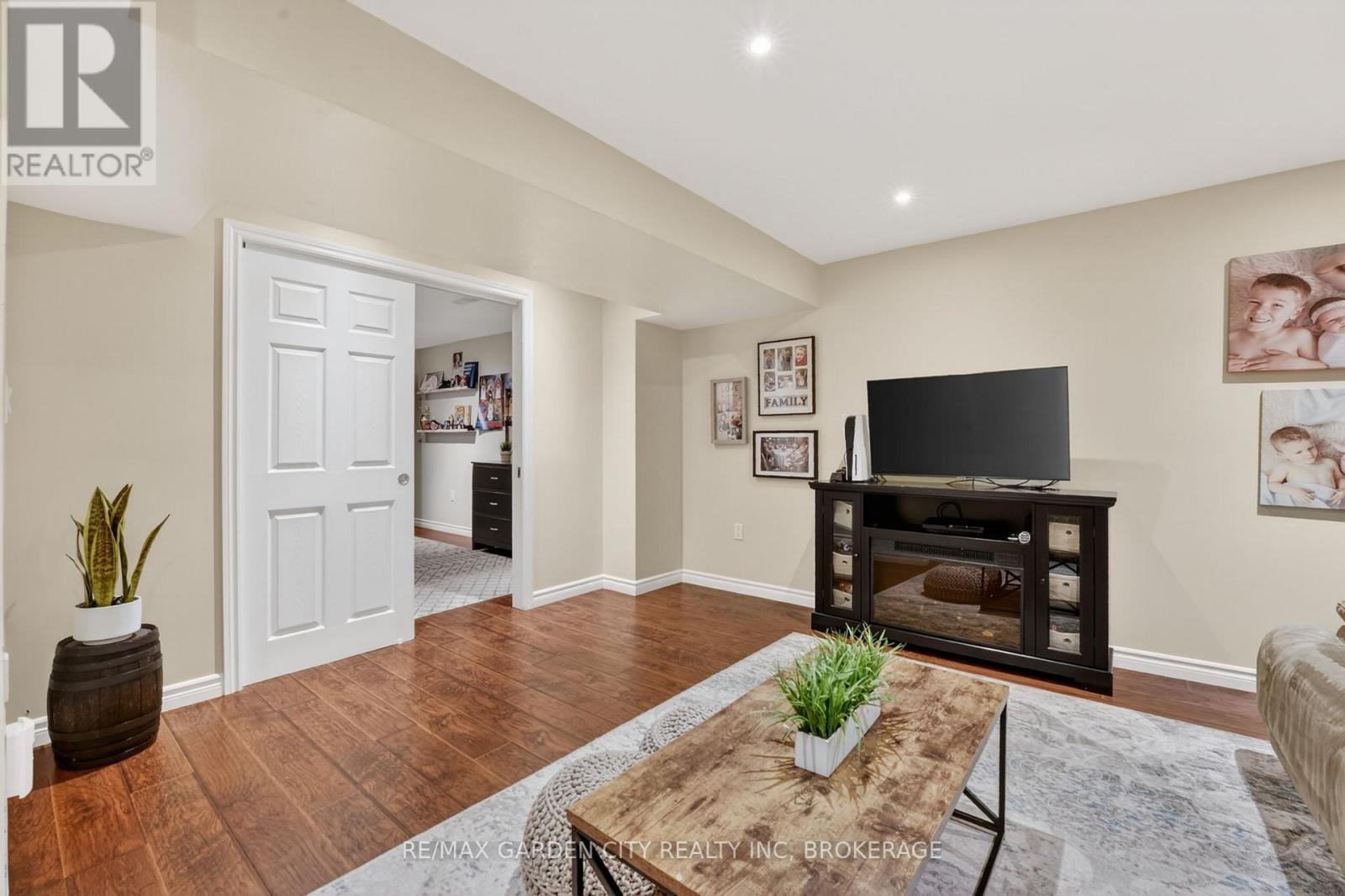 734 Brigadoon Drive, Hamilton, Ontario  L9C 7S2 - Photo 33 - X13624792