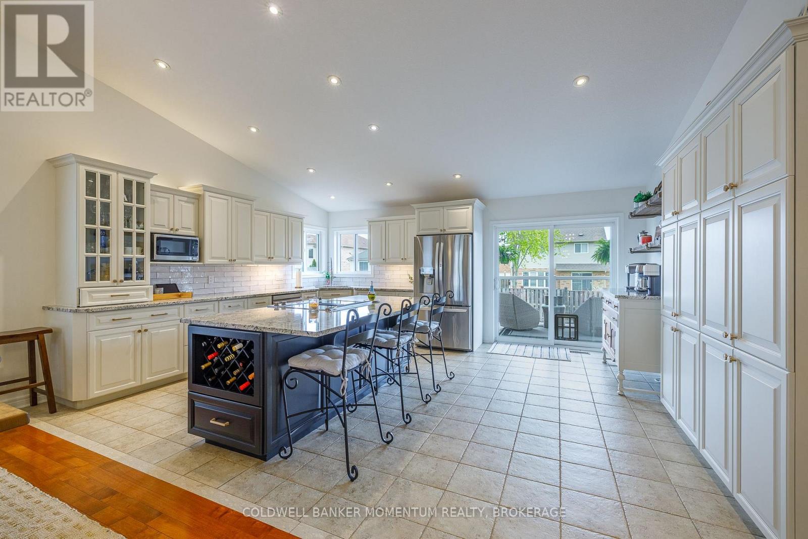 19 Damson Street, St. Catharines, Ontario  L2S 4B2 - Photo 9 - X13624926