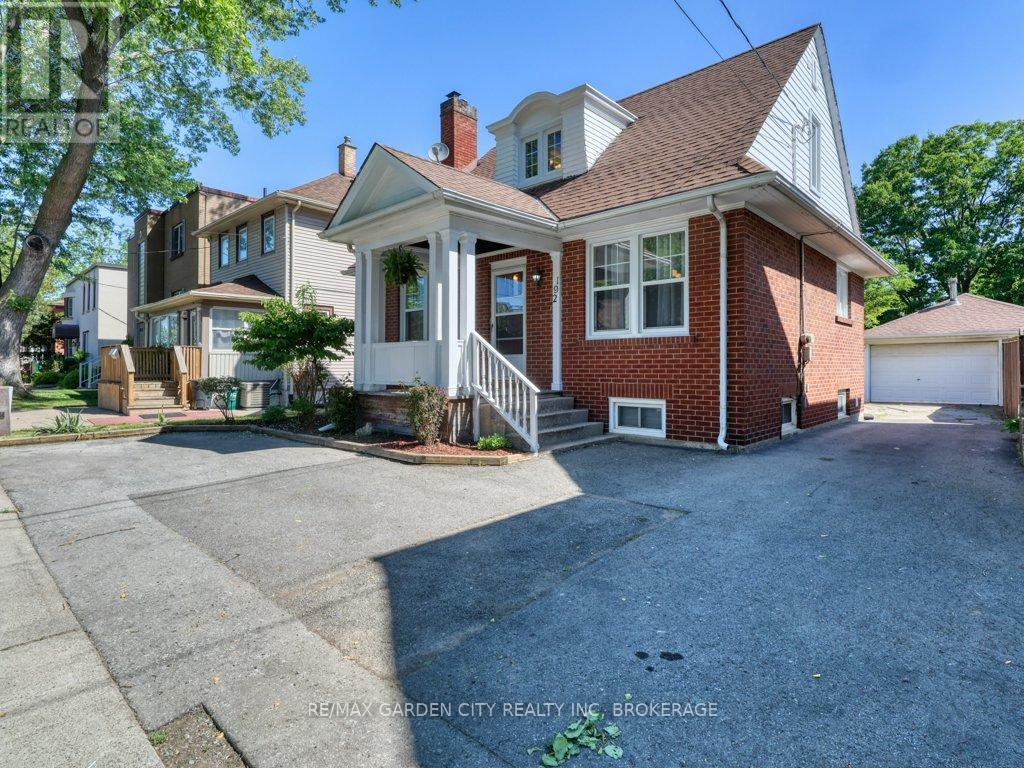 192a Ontario Street, St. Catharines, Ontario  L2R 5L1 - Photo 2 - X13625094