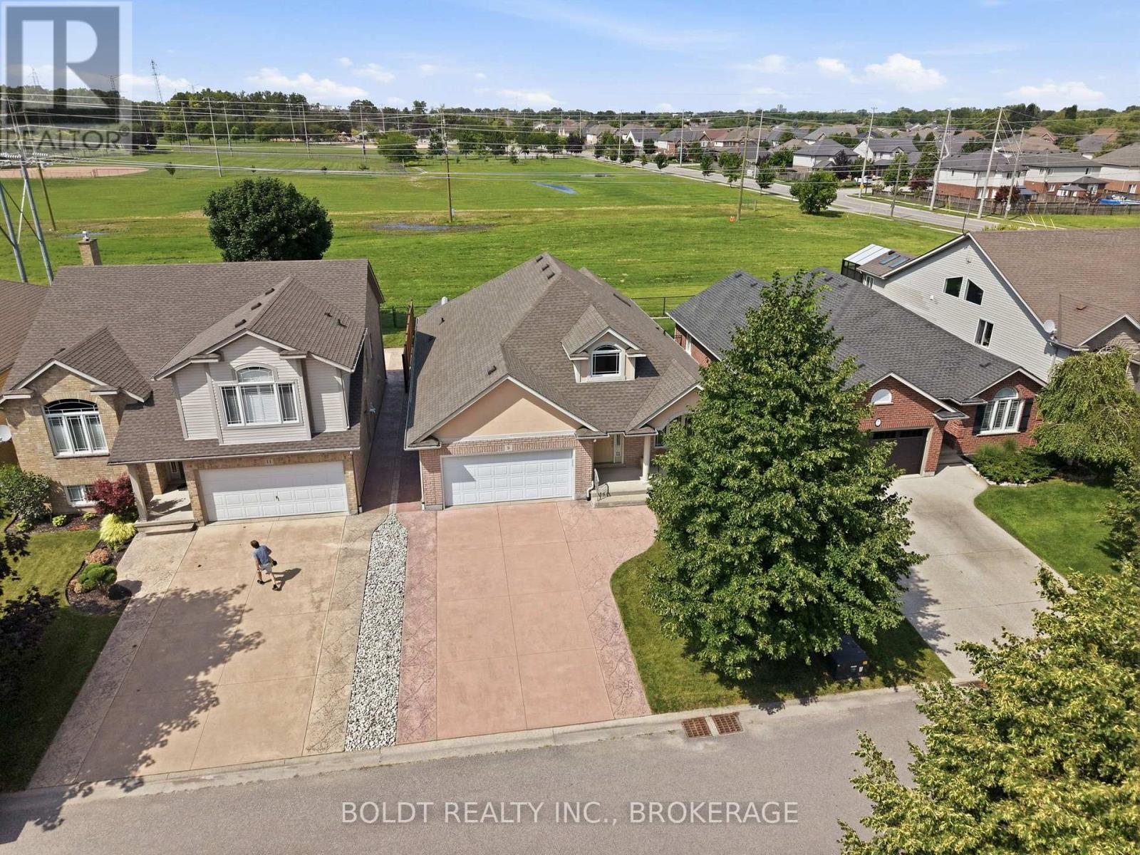 9 Nicholas Drive, St. Catharines, Ontario  L2S 4C2 - Photo 4 - X13625208