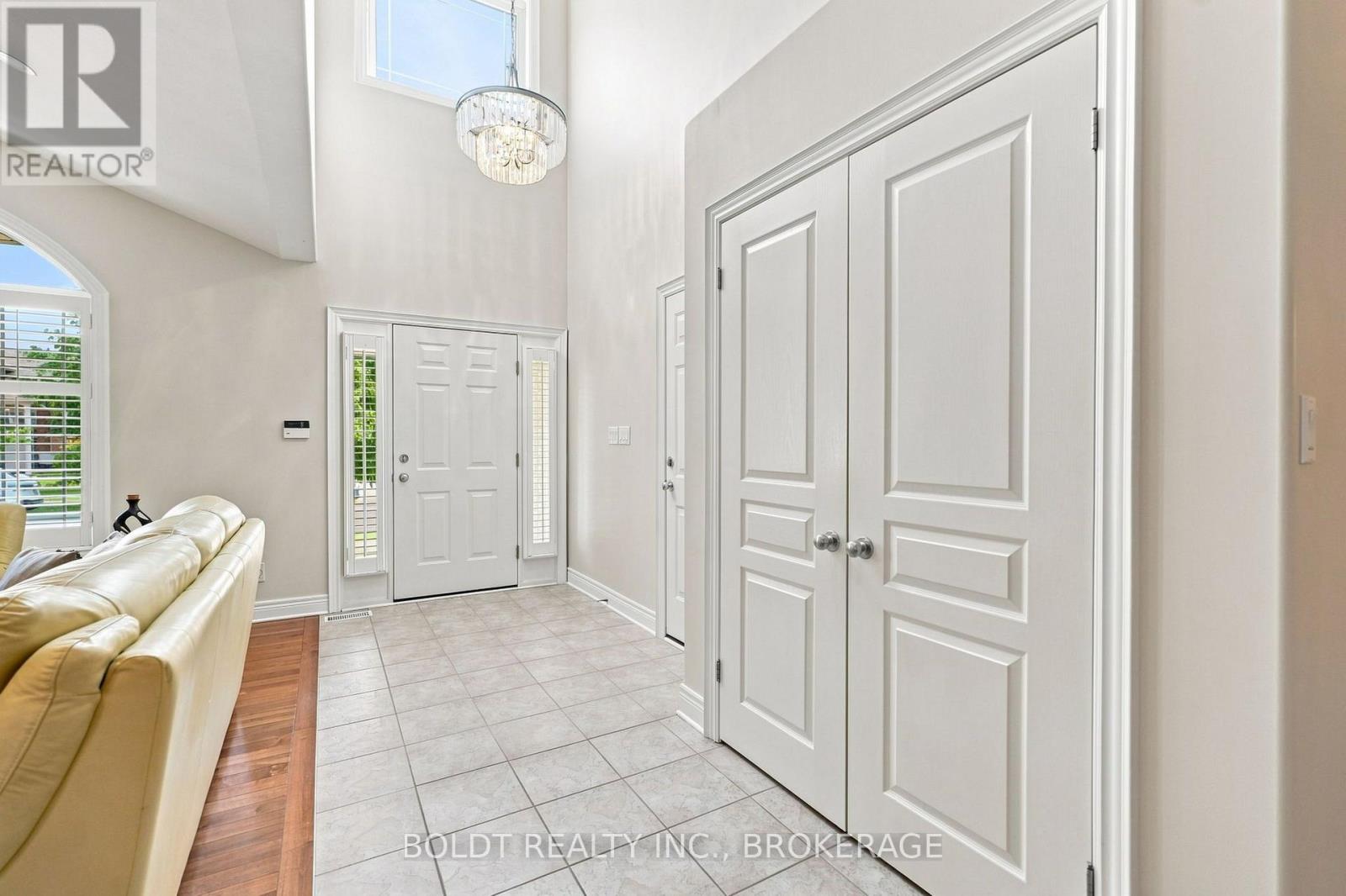 9 Nicholas Drive, St. Catharines, Ontario  L2S 4C2 - Photo 9 - X13625208