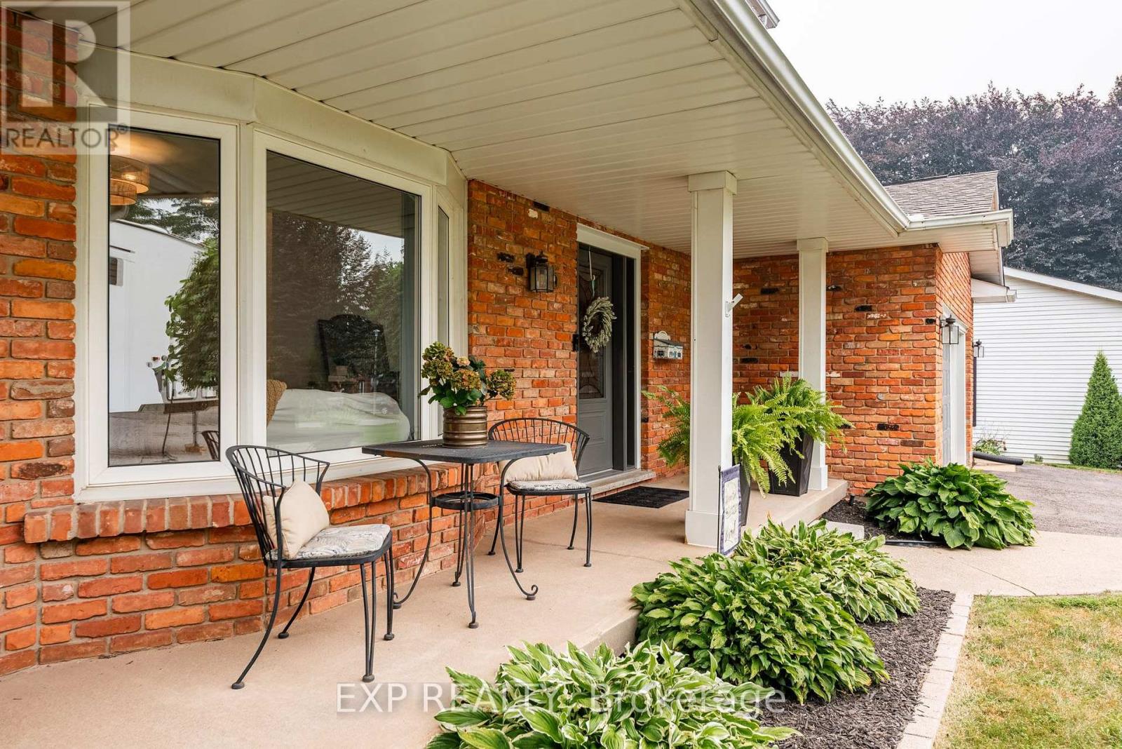 55 Forest Hill Crescent, Pelham, Ontario  L3E 0C4 - Photo 3 - X13626208