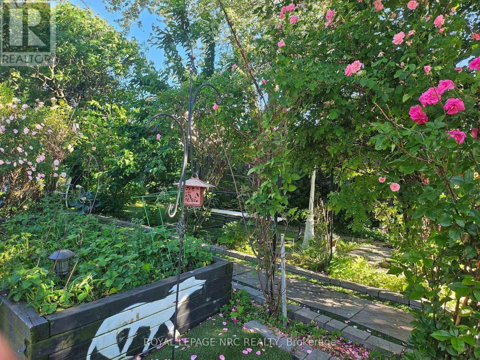 7 Vera Street, St. Catharines, Ontario  L2S 1C3 - Photo 31 - X13626470