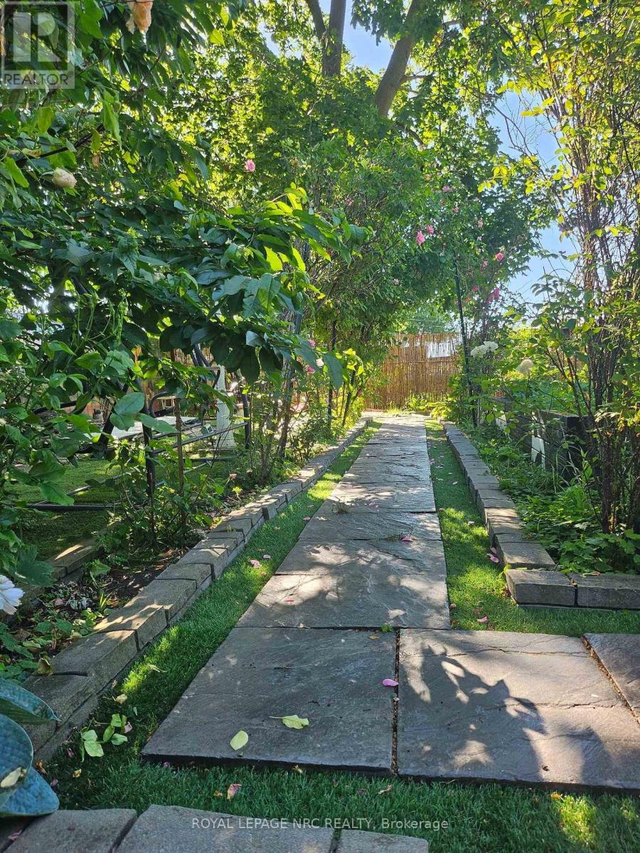 7 Vera Street, St. Catharines, Ontario  L2S 1C3 - Photo 32 - X13626470