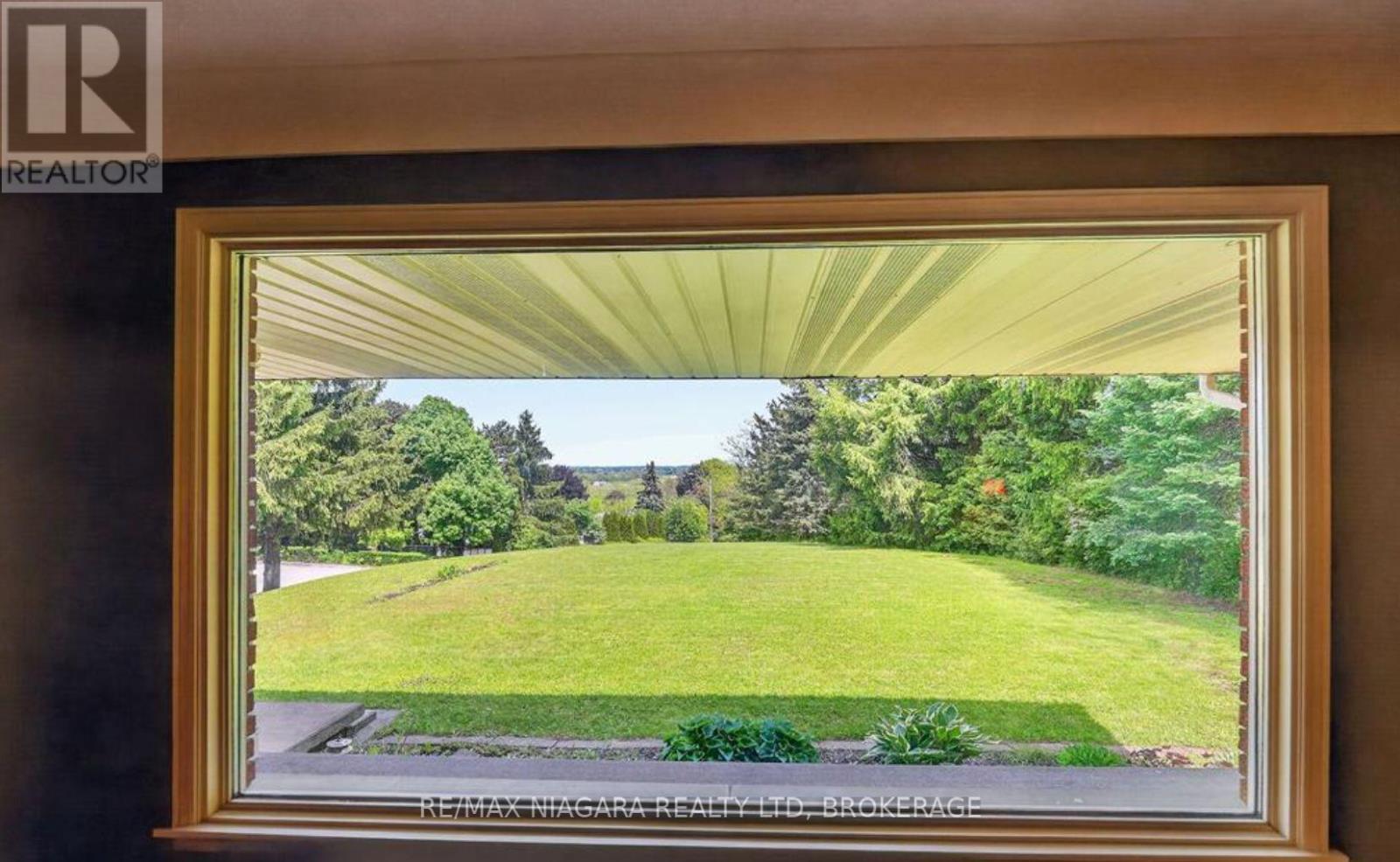 12 Sheppard Crescent, Niagara-On-The-Lake, Ontario  L0S 1J0 - Photo 6 - X13627142