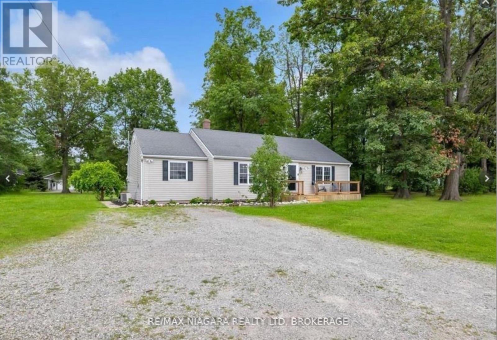 1970 Garrison Road, Fort Erie, Ontario  L2A 5M4 - Photo 2 - X13627538