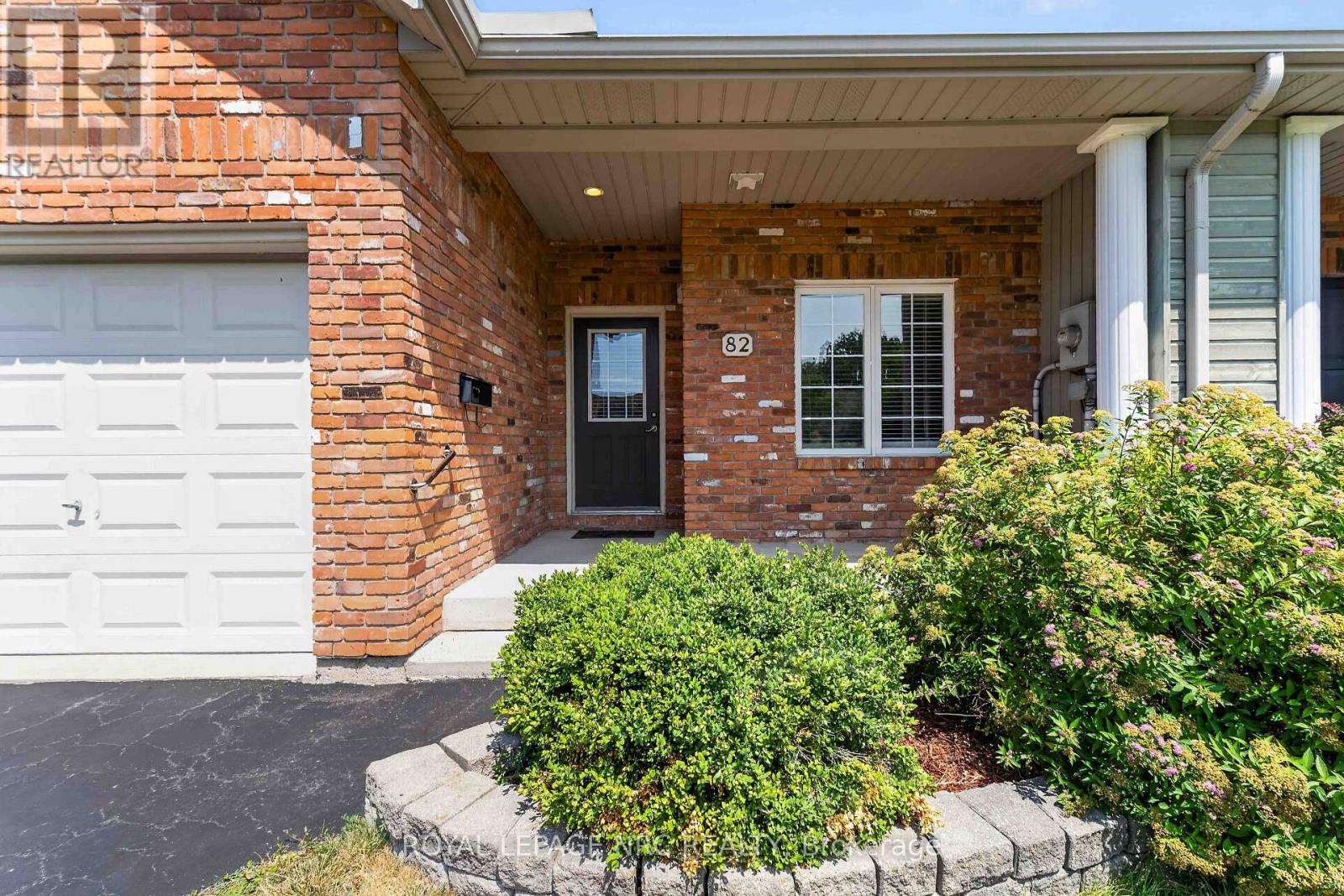 82 Maple Street, Port Colborne, Ontario  L3K 6G7 - Photo 2 - X13627542