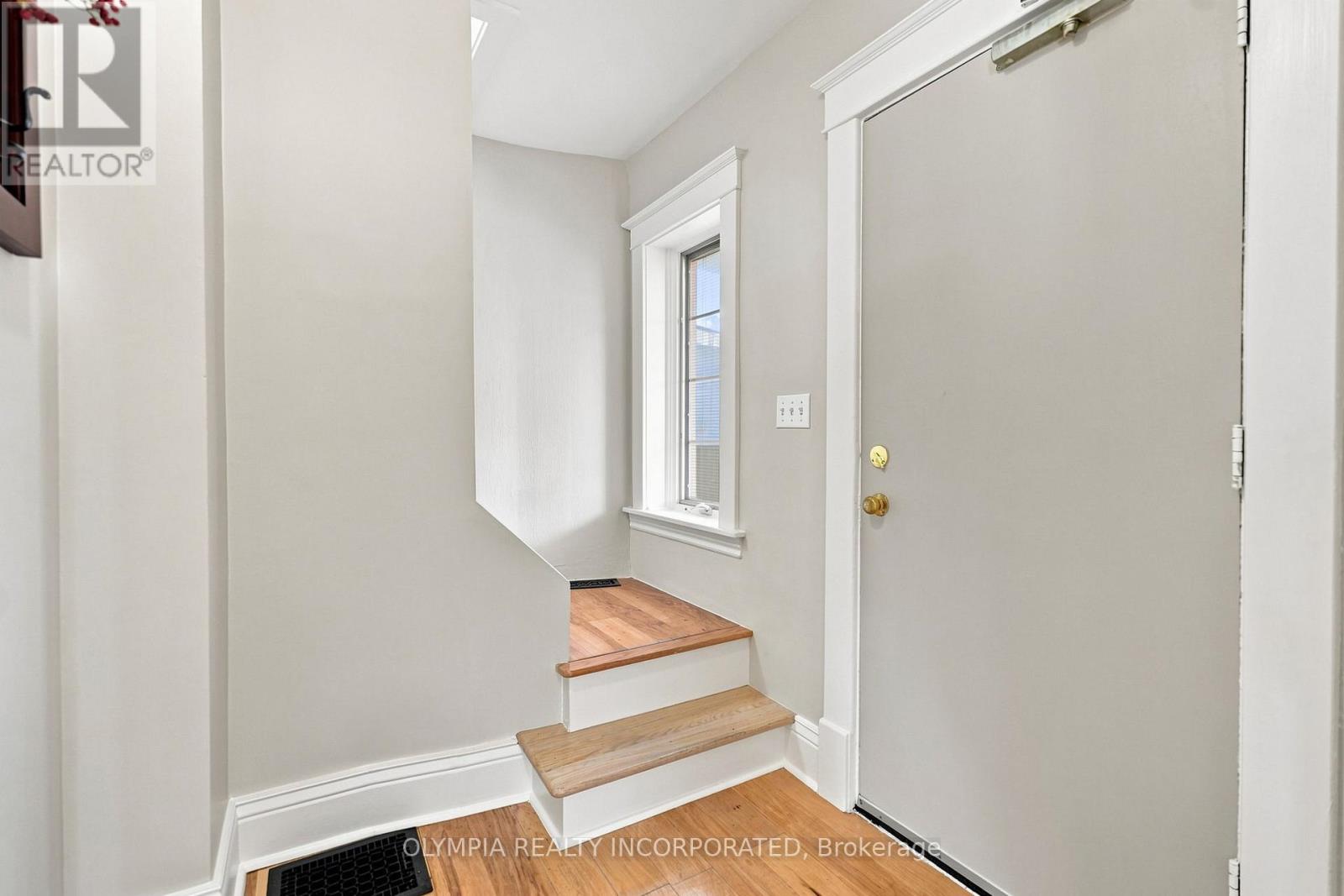 14 Bond Street, St. Catharines, Ontario  L2R 4Z2 - Photo 5 - X13627992