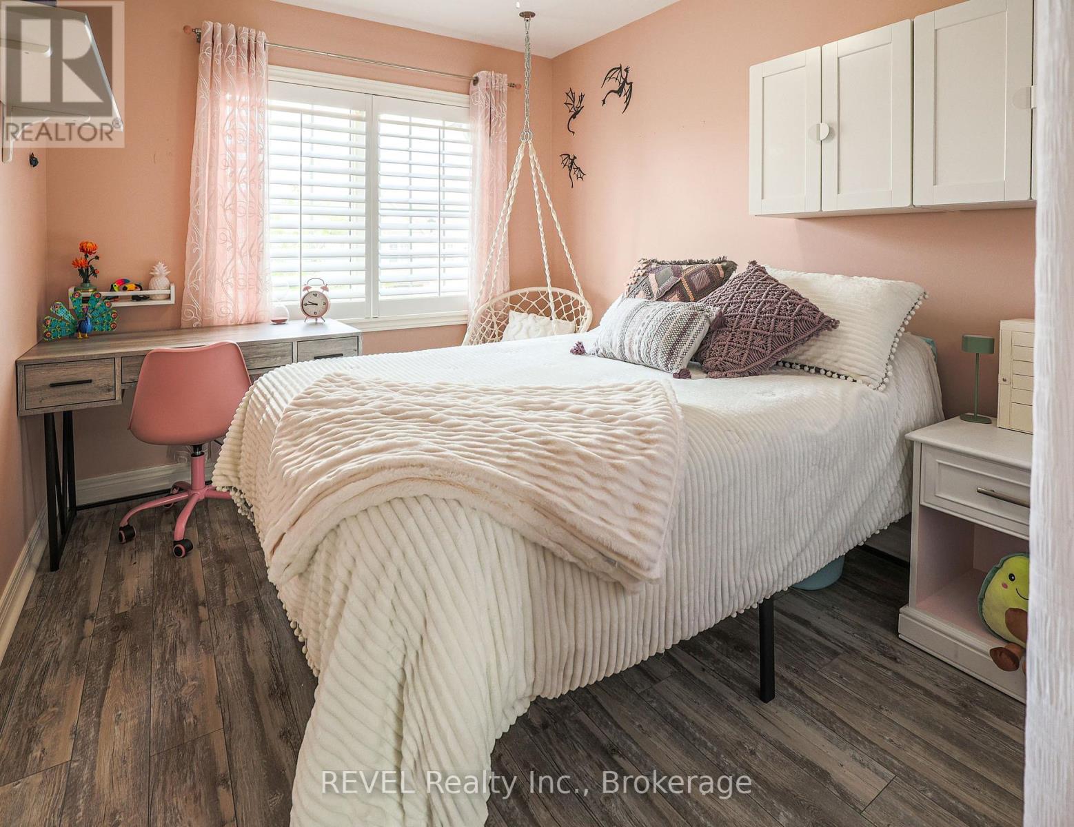 12 Colonel Lyall Street, St. Catharines, Ontario  L2P 0B1 - Photo 13 - X13628138