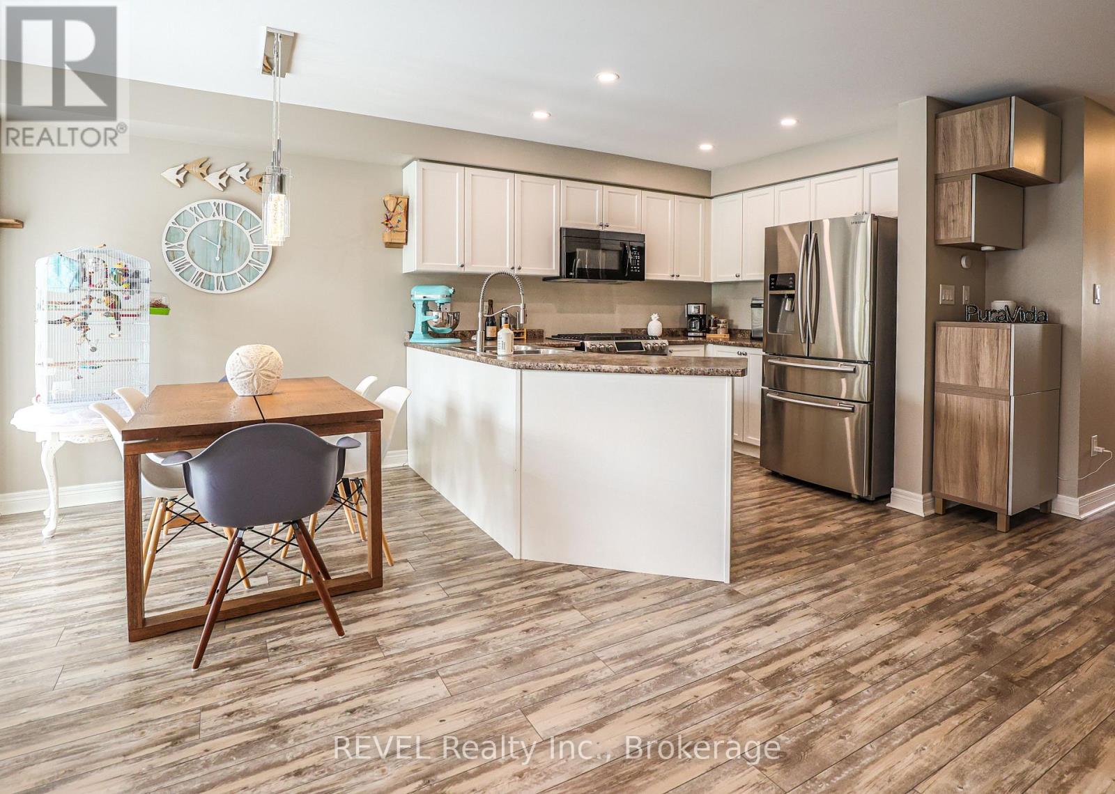 12 Colonel Lyall Street, St. Catharines, Ontario  L2P 0B1 - Photo 18 - X13628138