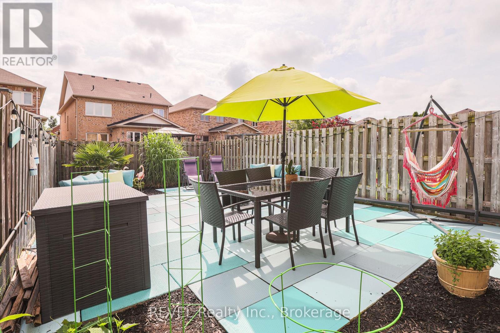 12 Colonel Lyall Street, St. Catharines, Ontario  L2P 0B1 - Photo 24 - X13628138