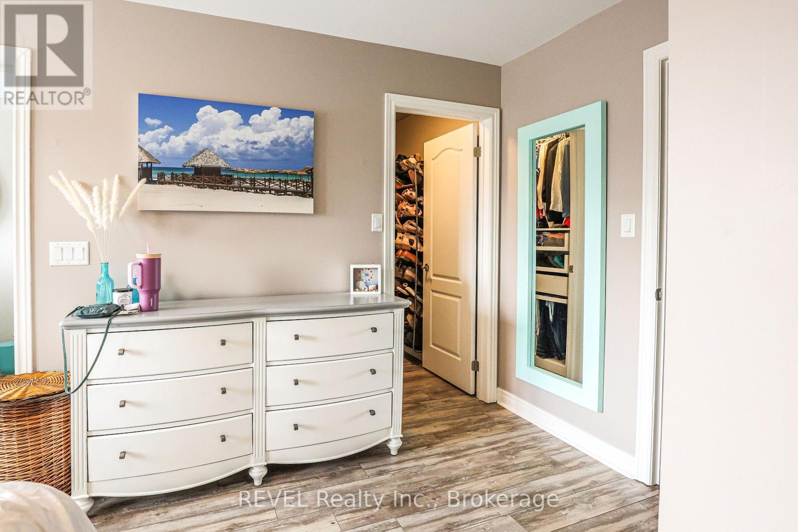 12 Colonel Lyall Street, St. Catharines, Ontario  L2P 0B1 - Photo 8 - X13628138