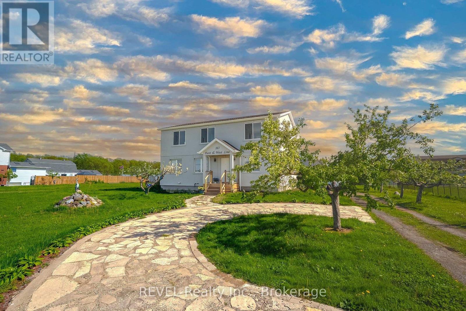 165 East West Line, Niagara-On-The-Lake, Ontario  L0S 1J0 - Photo 7 - X13628266