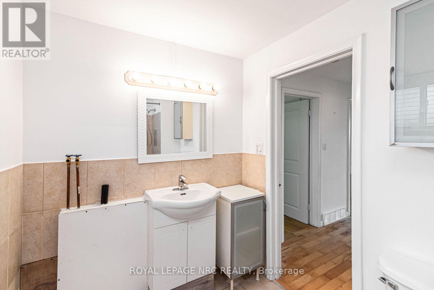 100 Mountain Avenue N, Hamilton, Ontario  L8G 3P7 - Photo 24 - X13628906