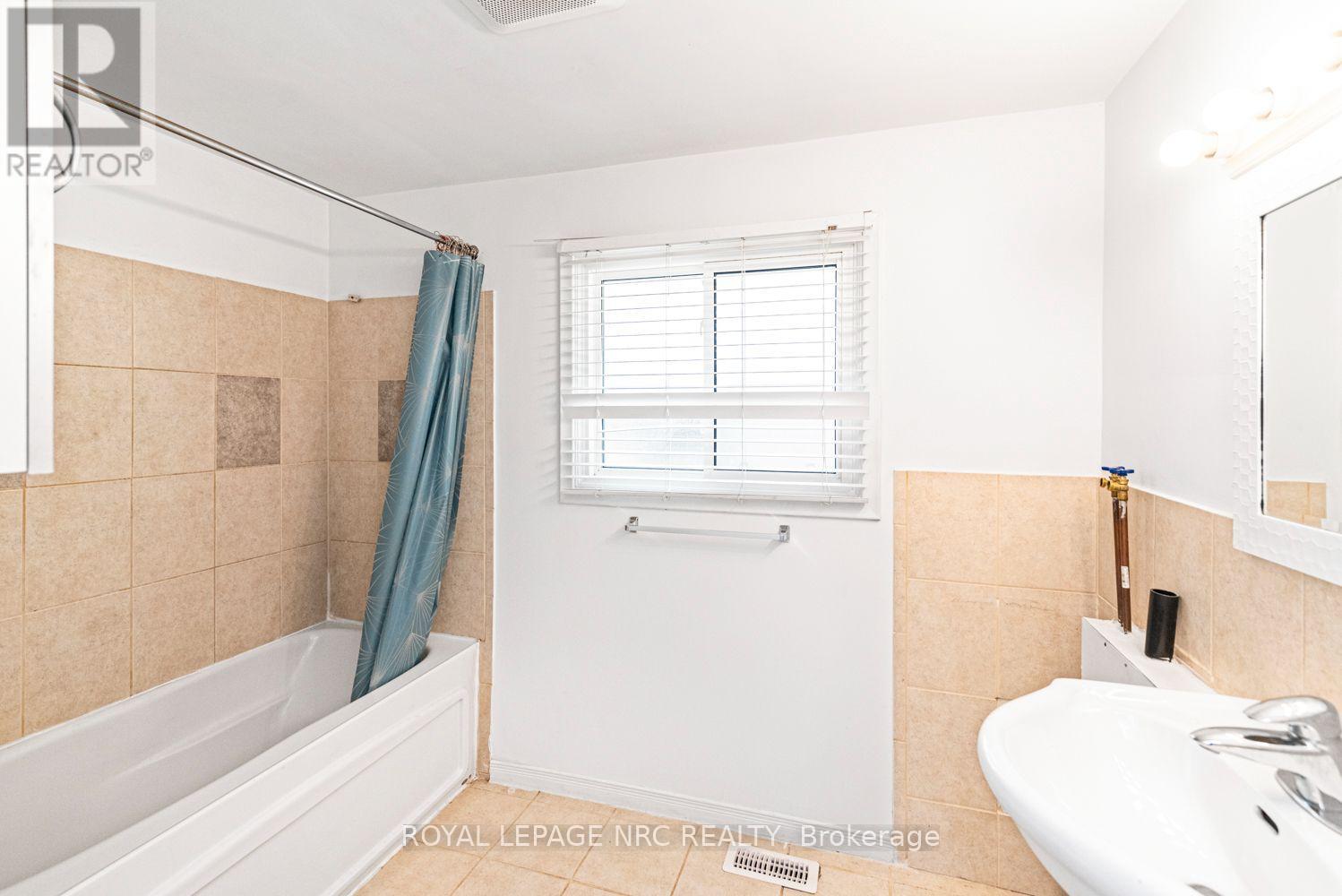 100 Mountain Avenue N, Hamilton, Ontario  L8G 3P7 - Photo 25 - X13628906