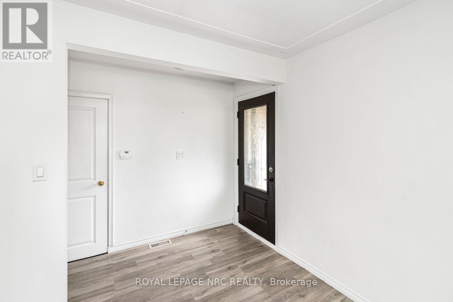 100 Mountain Avenue N, Hamilton, Ontario  L8G 3P7 - Photo 3 - X13628906