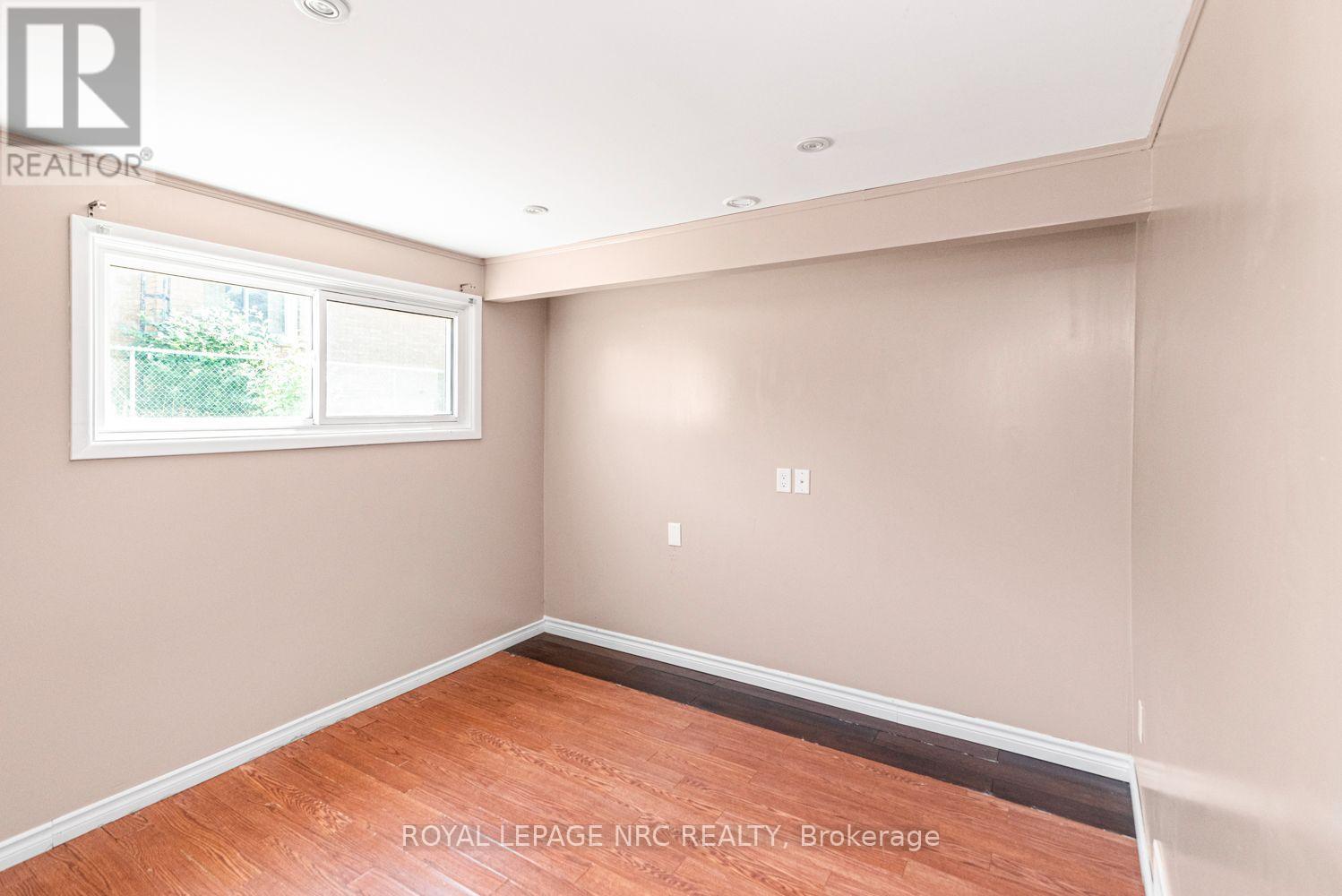100 Mountain Avenue N, Hamilton, Ontario  L8G 3P7 - Photo 30 - X13628906