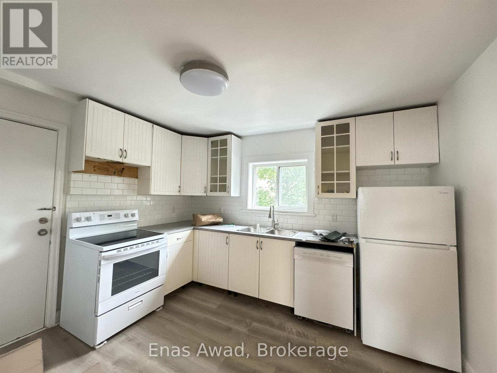 3 - 64 Genest Street, Ottawa, Ontario  K1L 7Z2 - Photo 2 - X13631148