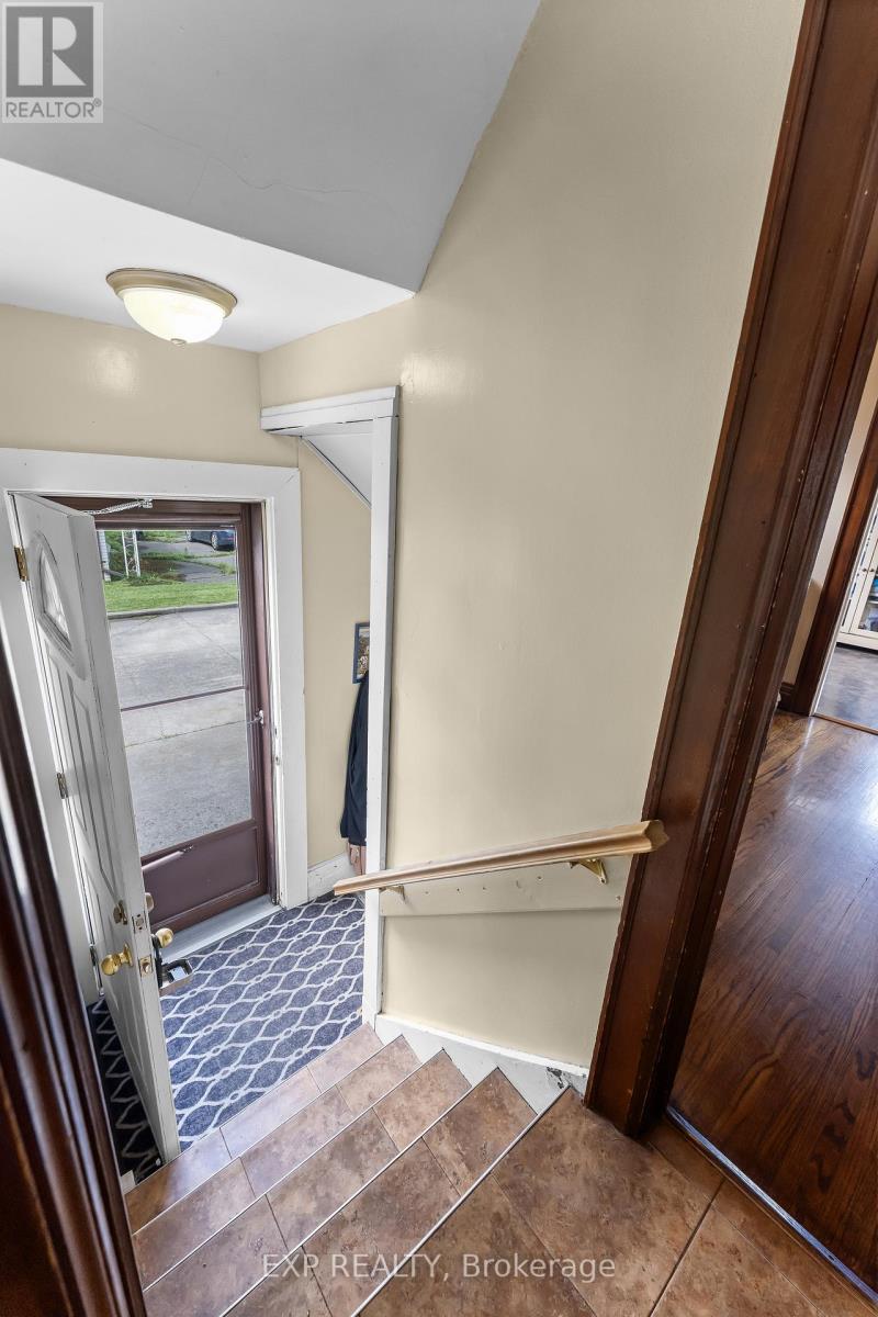 3938 Main Street, Niagara Falls, Ontario  L2G 6B6 - Photo 17 - X13631246