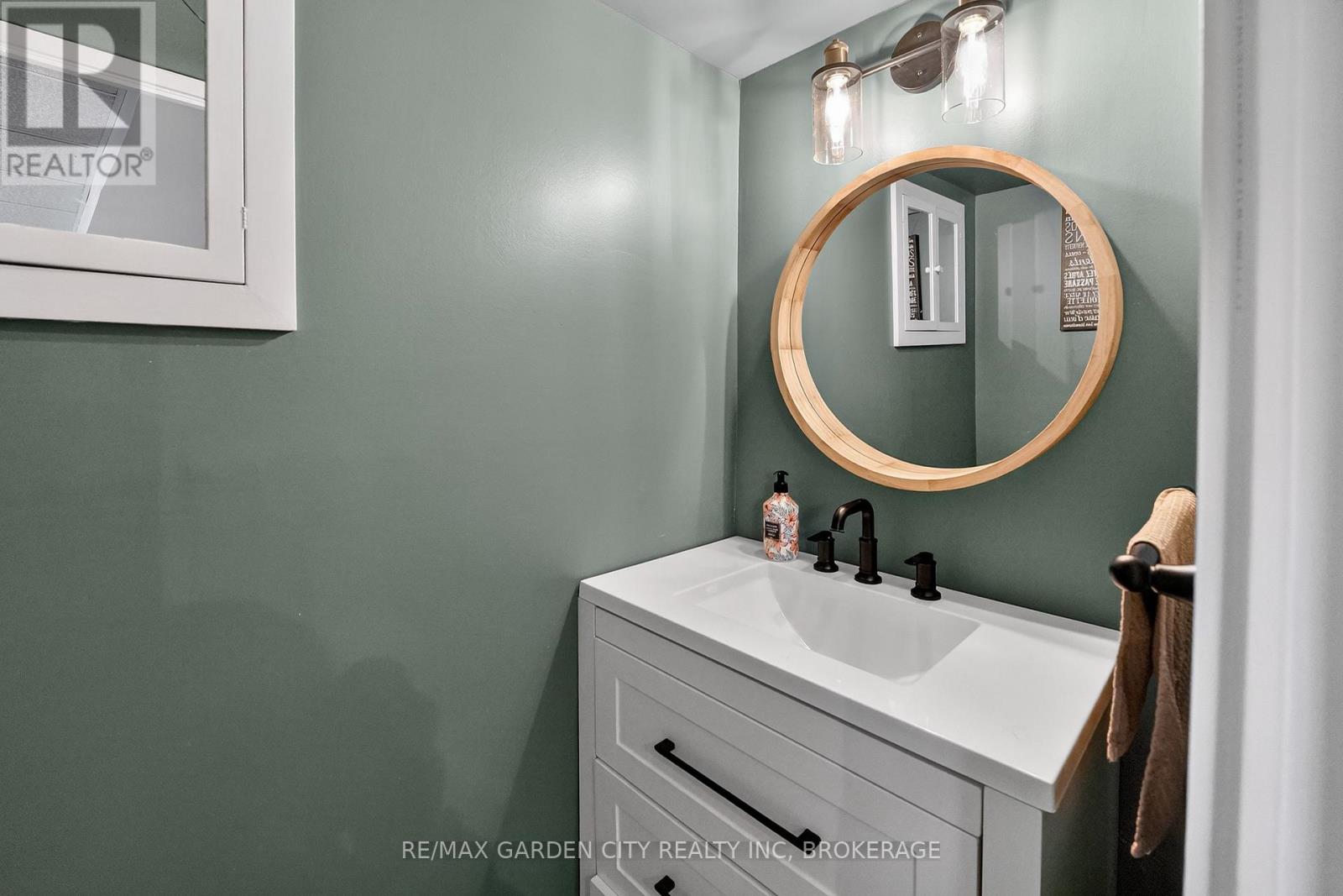 78 Meredith Drive, St. Catharines, Ontario  L2M 6C7 - Photo 33 - X13631252