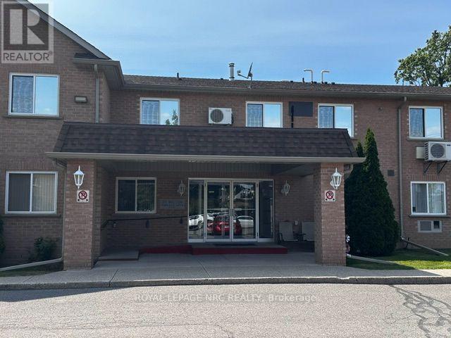 12 - 117 Willson Road, Welland, Ontario  L3C 2T4 - Photo 2 - X13631670