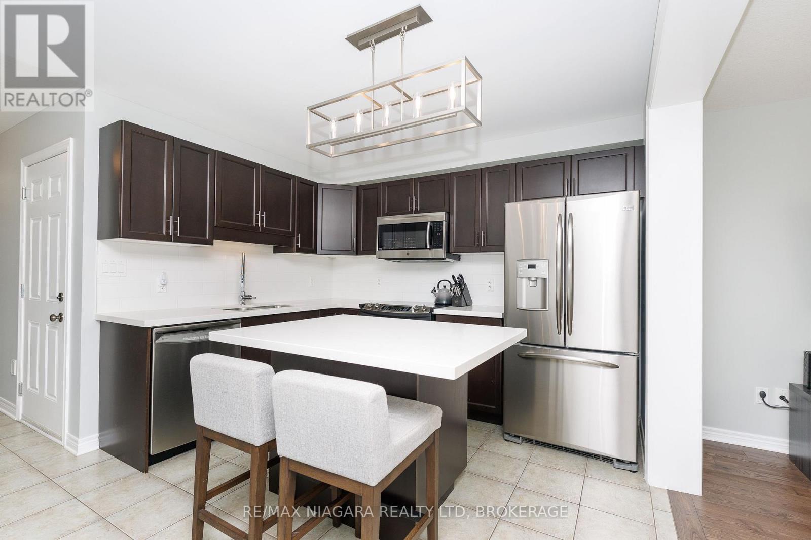 6610 Mary Drive, Niagara Falls, Ontario  L2H 0B5 - Photo 12 - X13632940