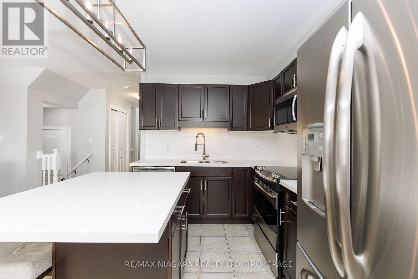 6610 Mary Drive, Niagara Falls, Ontario  L2H 0B5 - Photo 13 - X13632940