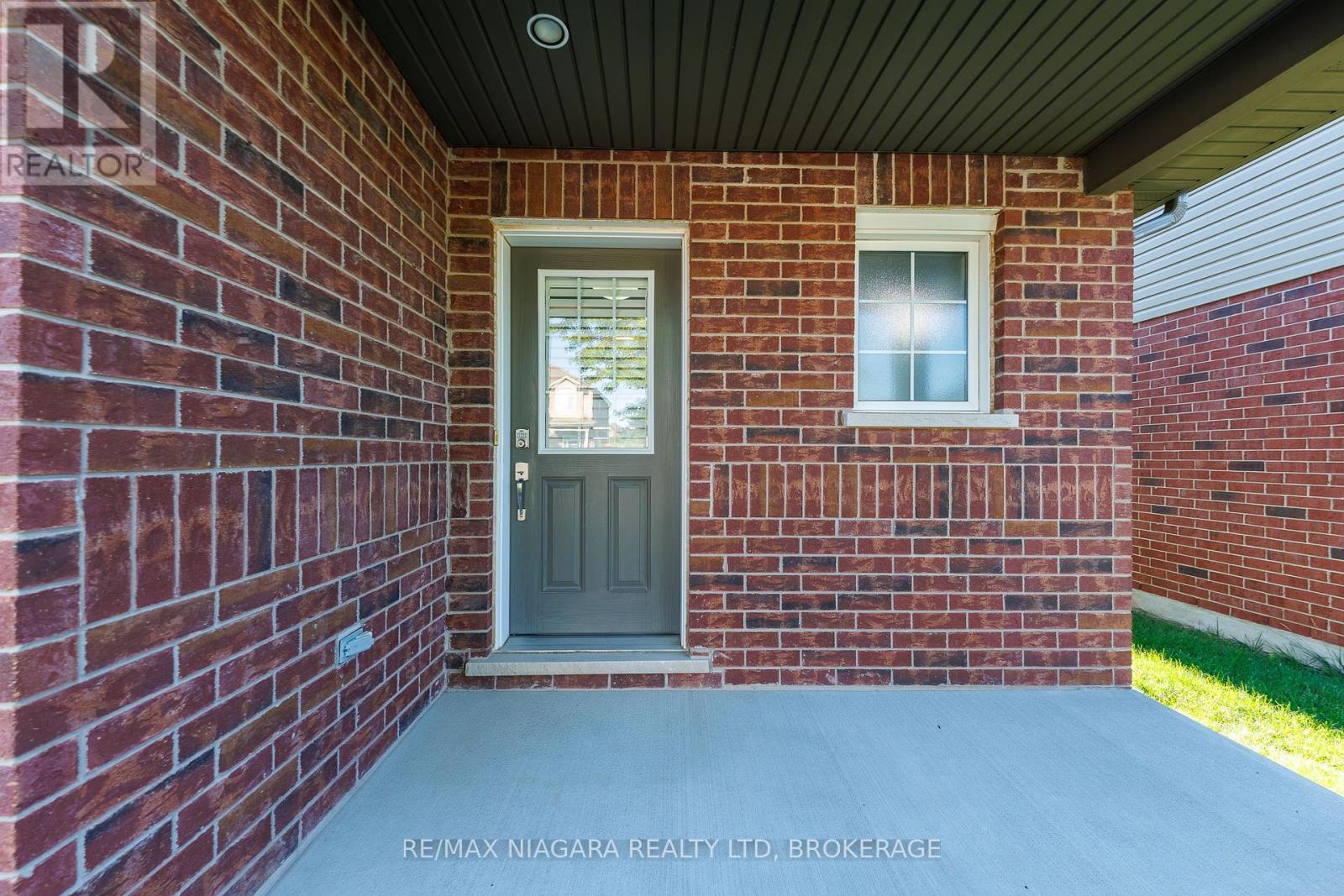 6610 Mary Drive, Niagara Falls, Ontario  L2H 0B5 - Photo 3 - X13632940