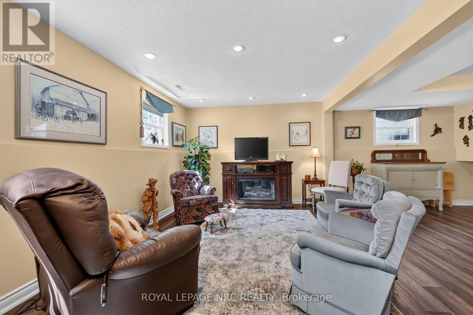 123 A&b First Street Louth, St. Catharines, Ontario  L2R 0C9 - Photo 17 - X13633776