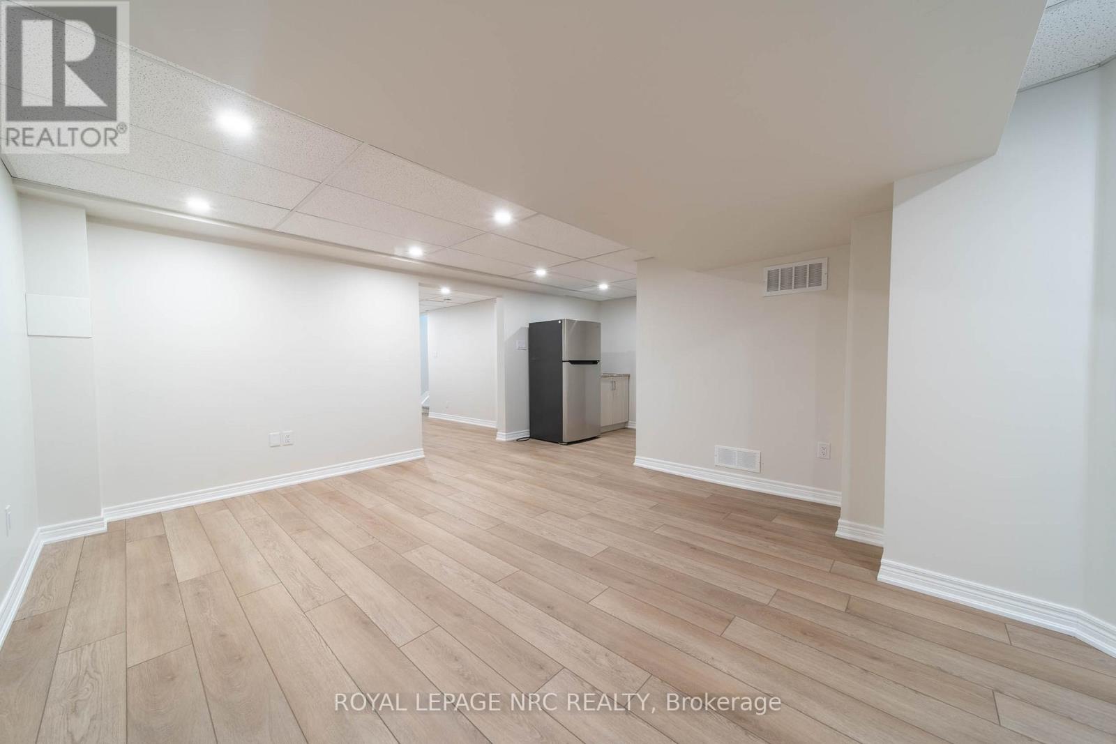 3 - 5200 Dorchester Road, Niagara Falls, Ontario  L2E 7M6 - Photo 28 - X13634788