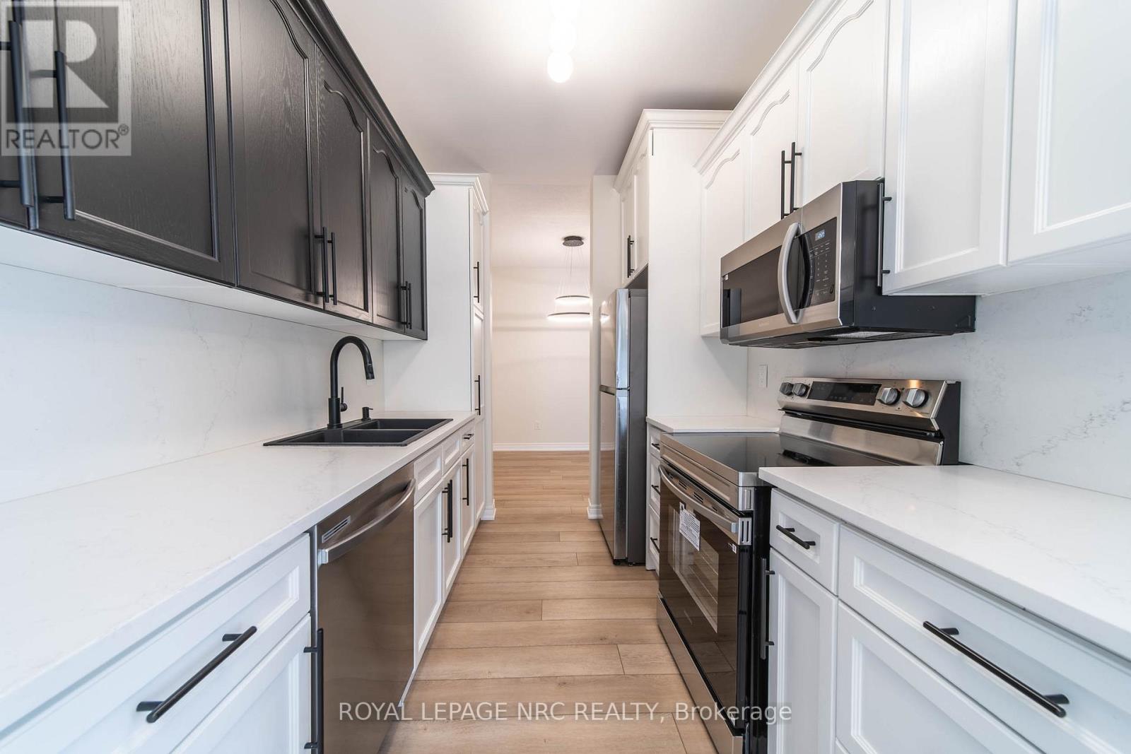 3 - 5200 Dorchester Road, Niagara Falls, Ontario  L2E 7M6 - Photo 9 - X13634788