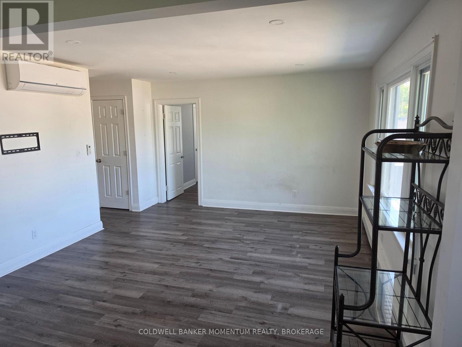 10 Dunlop Street, Fort Erie, Ontario  L2A 4H8 - Photo 11 - X13634816