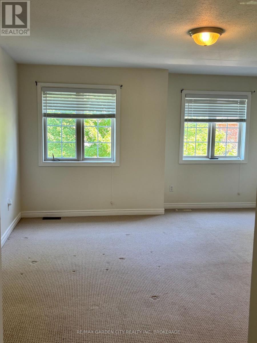 31 Robertson Road, Niagara-On-The-Lake, Ontario  L0S 1J0 - Photo 11 - X13635020
