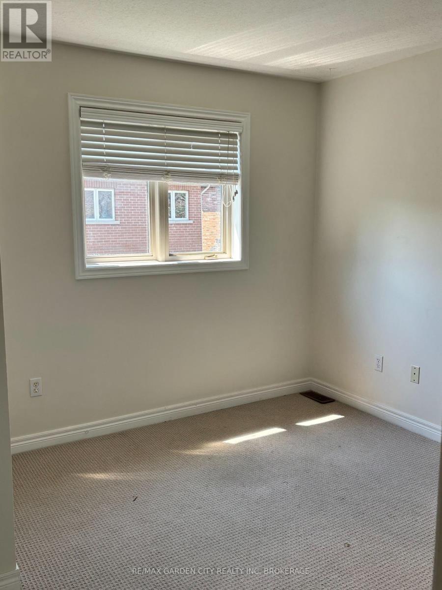 31 Robertson Road, Niagara-On-The-Lake, Ontario  L0S 1J0 - Photo 13 - X13635020