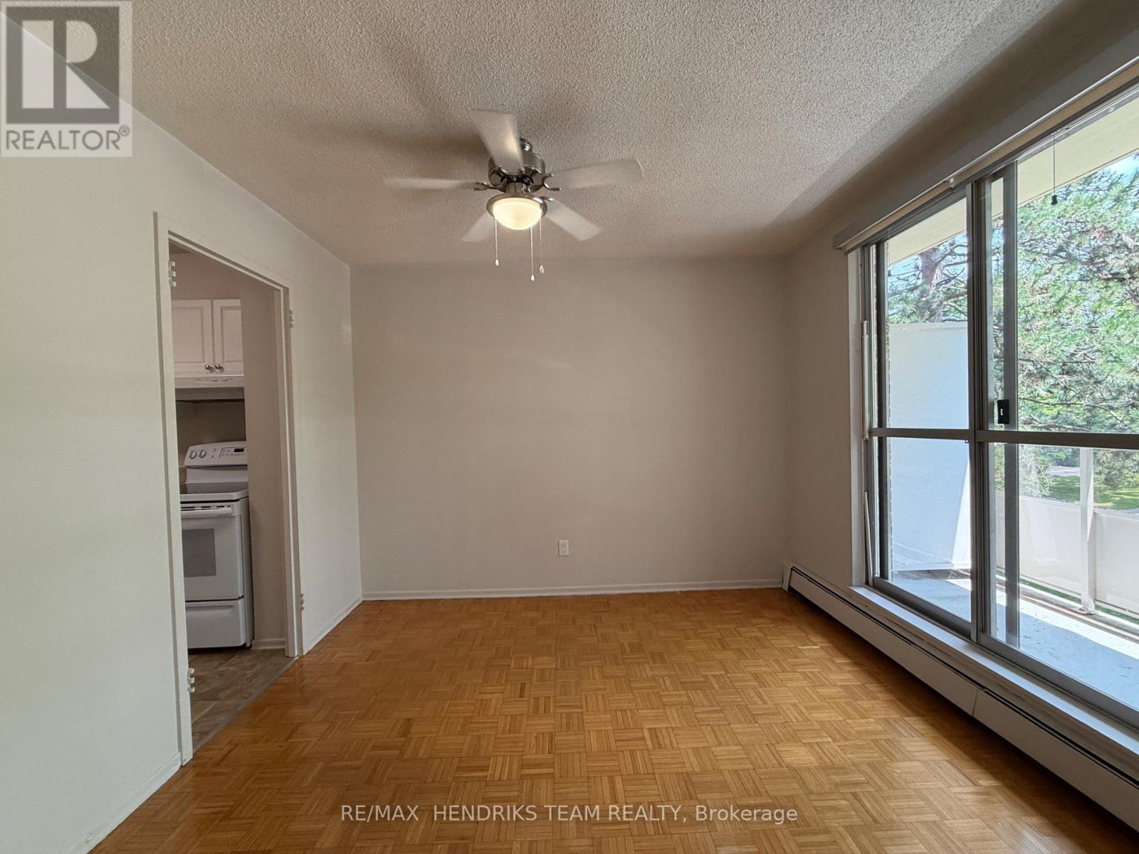 201 - 39 Leaside Drive, St. Catharines, Ontario  L2M 4G2 - Photo 4 - X13635474