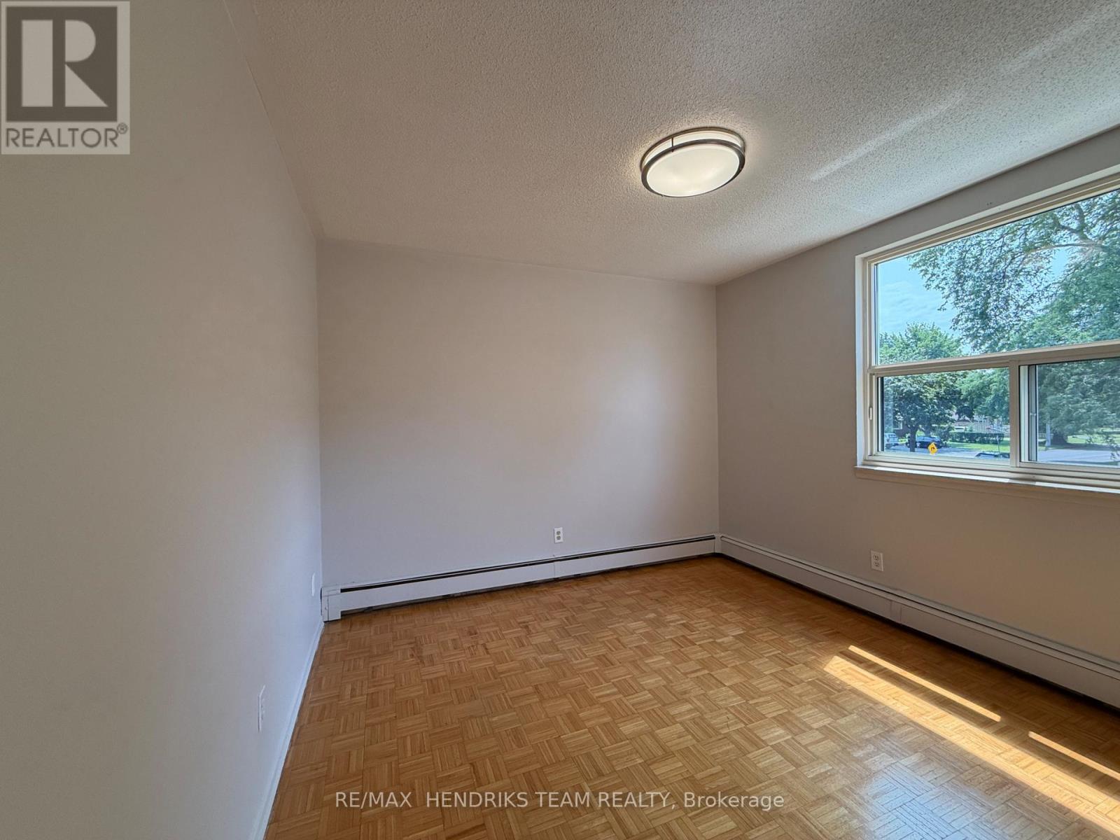201 - 39 Leaside Drive, St. Catharines, Ontario  L2M 4G2 - Photo 7 - X13635474