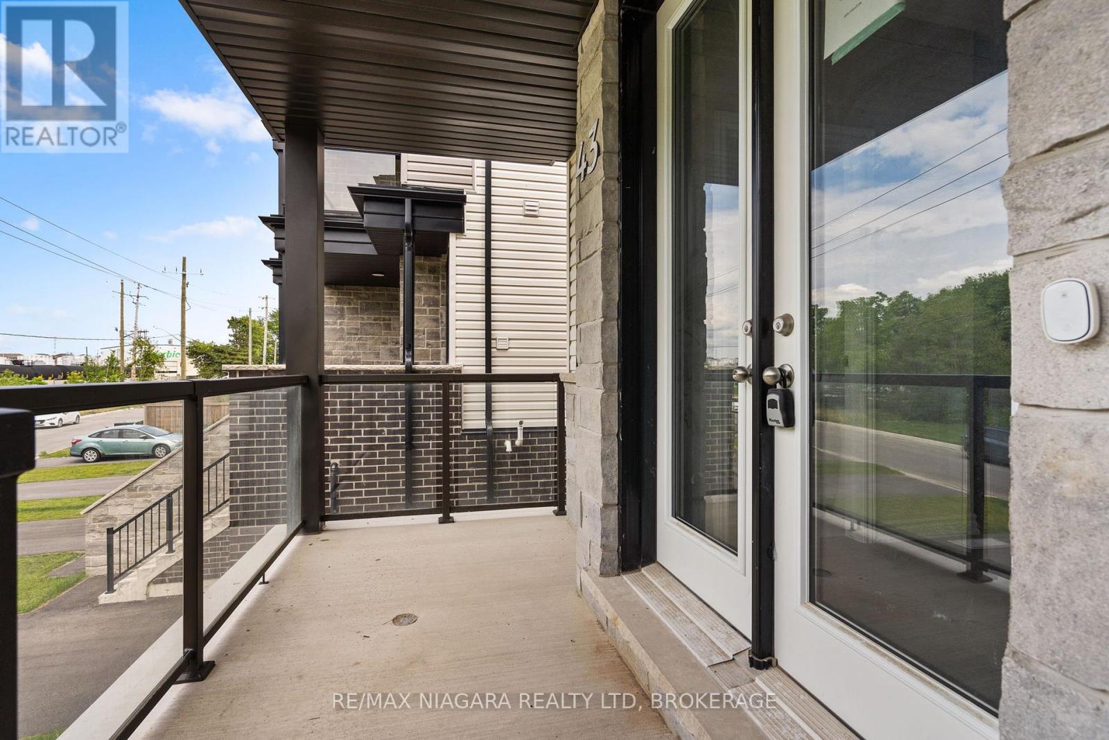 39 Superior Street, Welland, Ontario  L3B 3G3 - Photo 3 - X13636626
